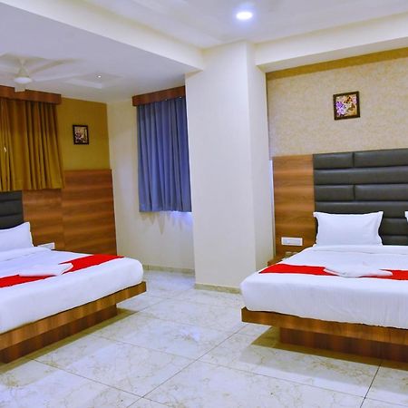 Ānand Hotel Krishna Palace מראה חיצוני תמונה