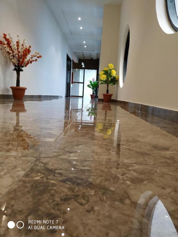 Ānand Hotel Krishna Palace מראה חיצוני תמונה