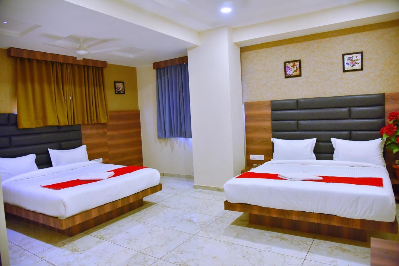 Ānand Hotel Krishna Palace מראה חיצוני תמונה
